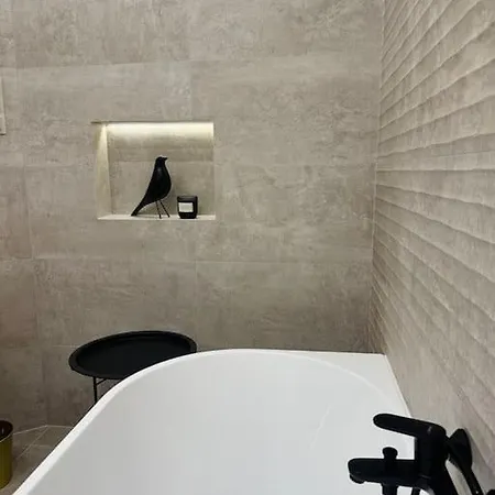 Lejlighed Deak Square, Luxury Anker Palace