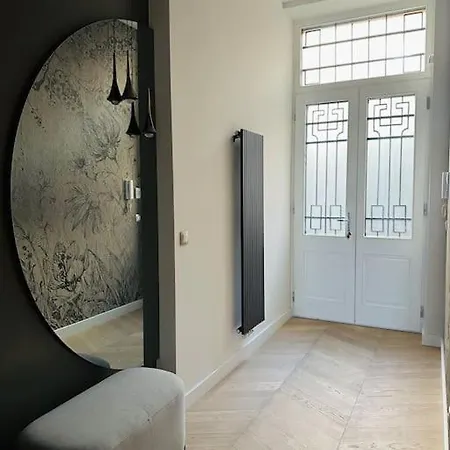 Deak Square, Luxury Anker Palace Daire *